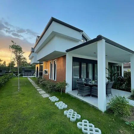 Meta Homes Vilă *